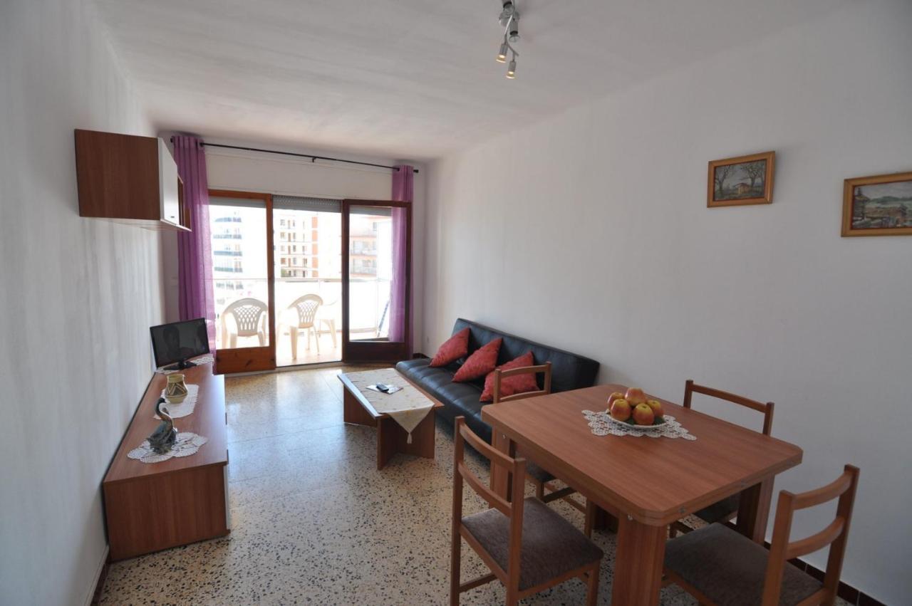 Rnet - 2-5-3 Apartamento *